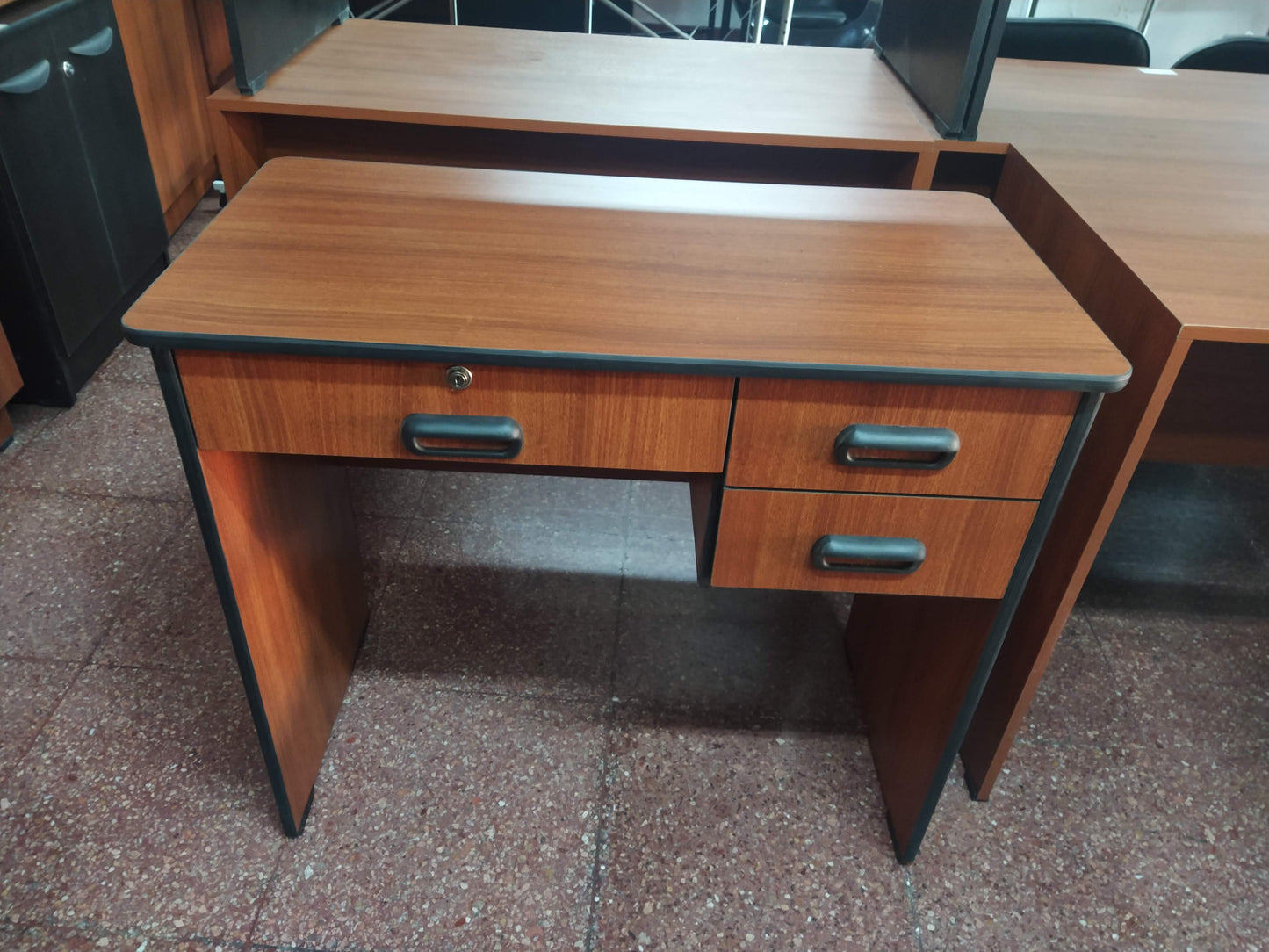 Escritorio Aglomerado Auxiliar