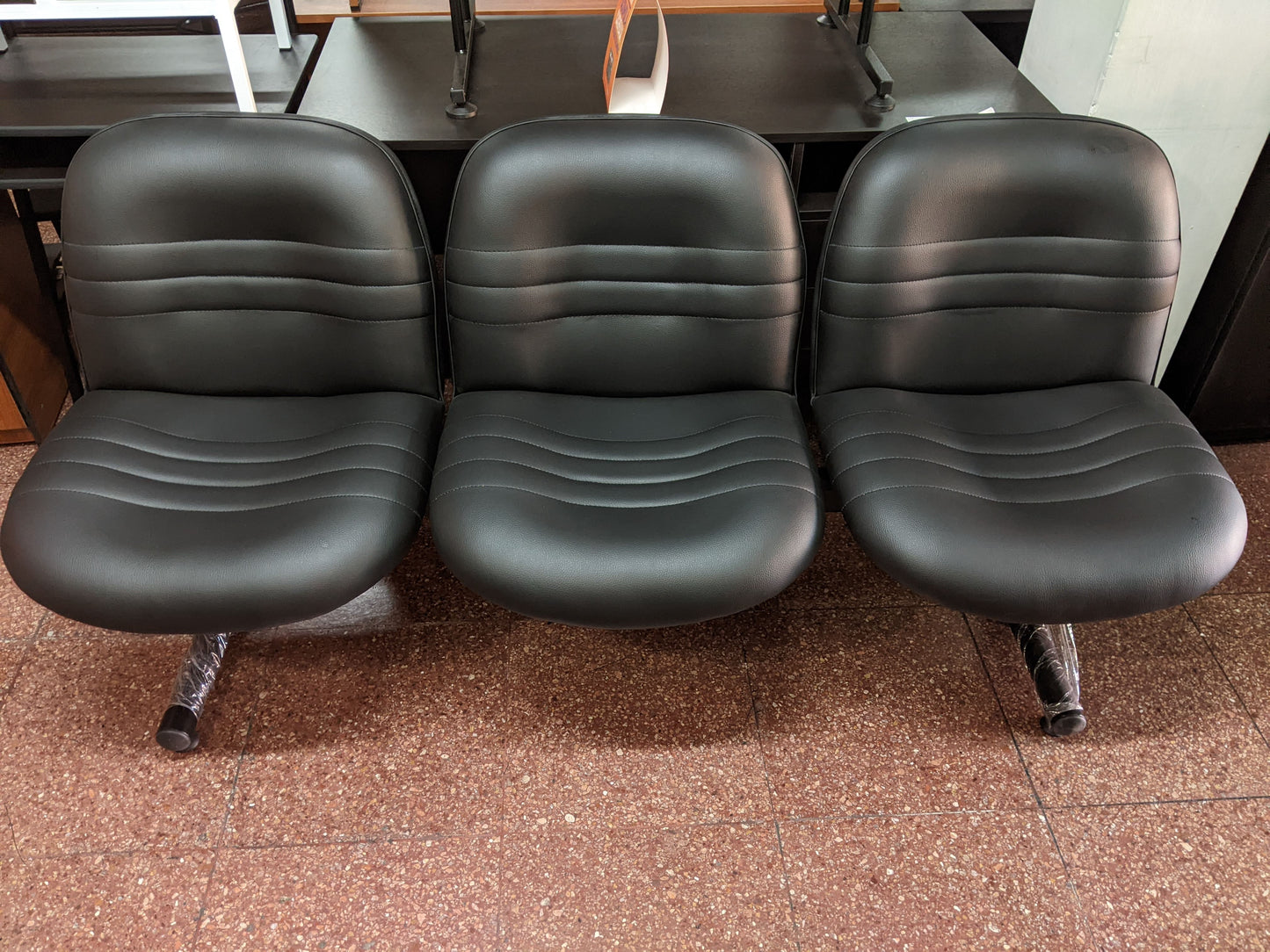 Espera 3 Puestos Cuerina